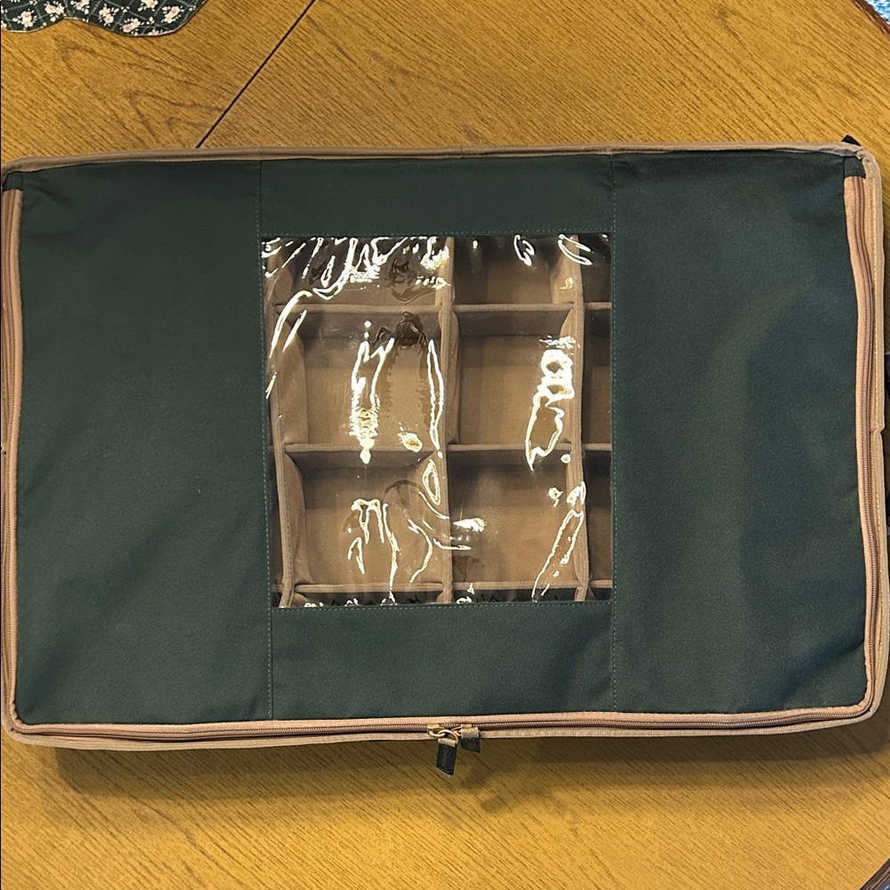 The Coverstore soft ornament storage bag